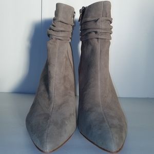 NIB Vince Camuto Abrianna slouchy suede booties Sz 8M Gray